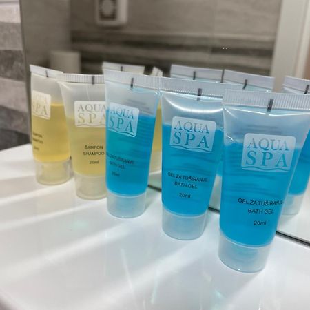 Bora Apartmani - Free Parking - City Center 弗拉涅 外观 照片